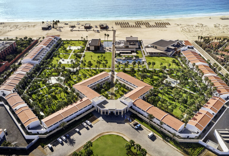 Mehr über den Artikel erfahren Aerial Yoga Airflow @ ROBINSON Club CaboVerde September 2025 Rückblick