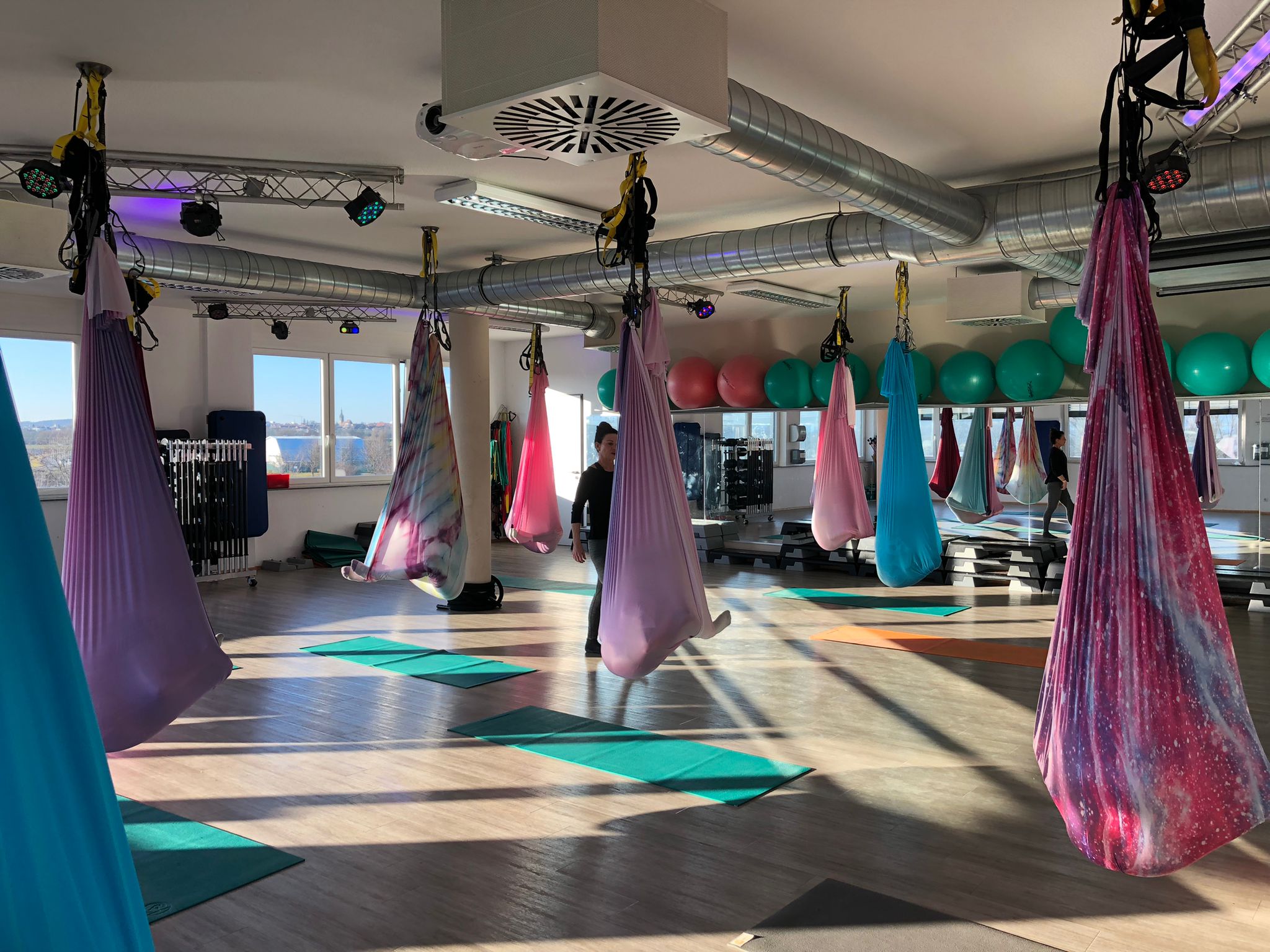 Du betrachtest gerade Neu: Aerial Yoga Airflow – Kids